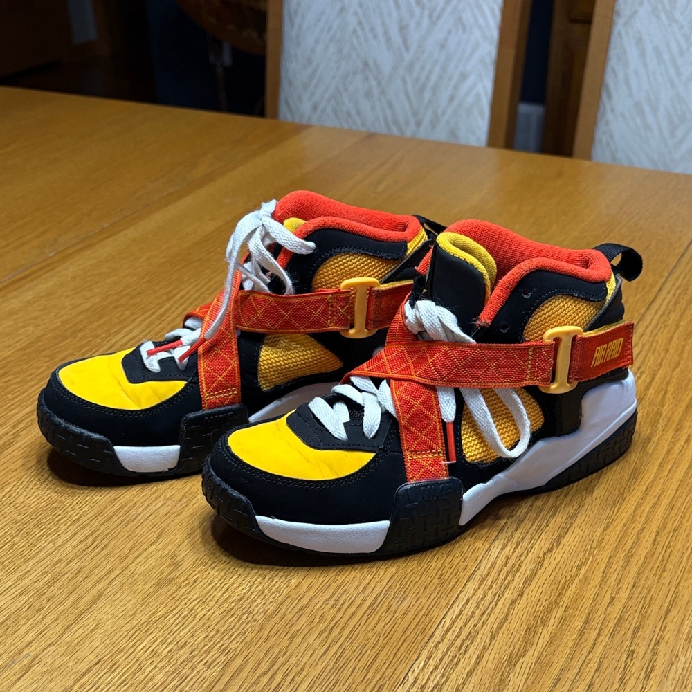 Nike Air Raid Rayguns Size 4.5y High-Top Sneakers Excellent Used Lightly Cond